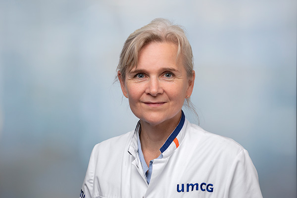 Dr. Ineke Lunsing